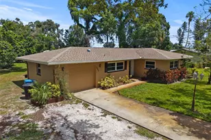 1225 63rd Ave S, Saint Petersburg, FL 33705 - Photo 1