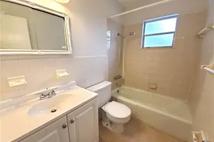 3918 25th St W, Bradenton, FL 34205 - Photo 11