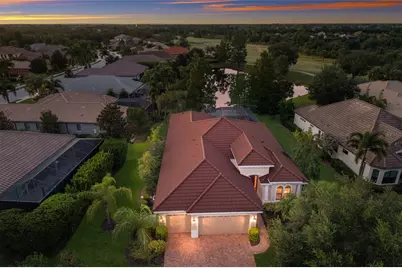 15403 Helmsdale Place, Lakewood Ranch, FL 34202 - Photo 3
