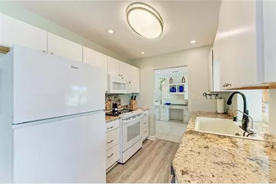 4006 Joyce Drive, Bradenton, FL 34208 - Photo 13