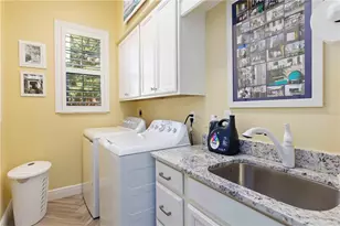 146 E Tampa Ave, Venice, FL 34285 - Photo 23