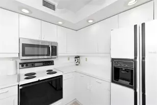 1249 Edgewater Cir, Bradenton, FL 34209 - Photo 13