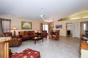 827 Harrington Lake Ln, Venice, FL 34293 - Photo 5