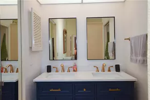 827 Harrington Lake Ln, Venice, FL 34293 - Photo 15