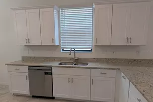 11100 Balfour St, Venice, FL 34293 - Photo 9