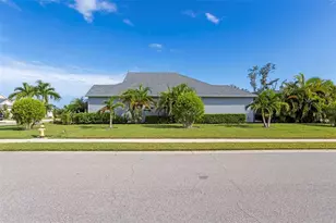 4727 Creekridge Ct, Bradenton, FL 34203 - Photo 7
