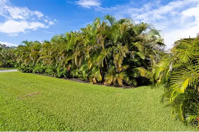 4727 Creekridge Court, Bradenton, FL 34203 - Photo 9