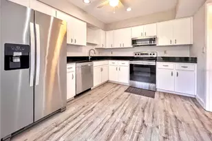 5549 Boulder Blvd, Sarasota, FL 34233 - Photo 5