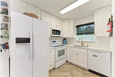 707 Saint Judes Drive S #1, Longboat Key, FL 34228 - Photo 9
