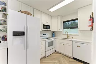 707 St Judes Dr S, Longboat Key, FL 34228 - Photo 9