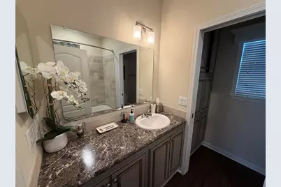 5274 E Camelot Drive, Sarasota, FL 34233 - Photo 29