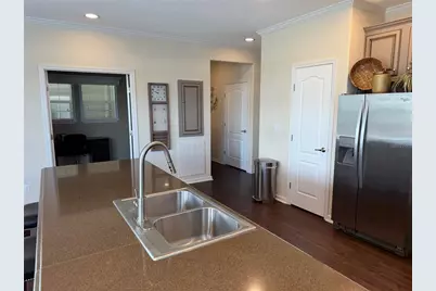 5274 E Camelot Drive, Sarasota, FL 34233 - Photo 17