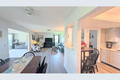 3286 Brunswick Lane #704, Sarasota, FL 34239 - Photo 7