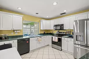 3977 Lemonwood Dr, Sarasota, FL 34232 - Photo 15