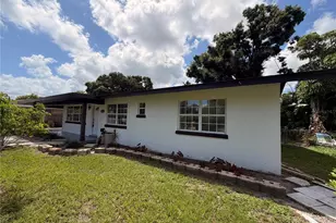 2405 21st Ave W, Bradenton, FL 34205 - Photo 25