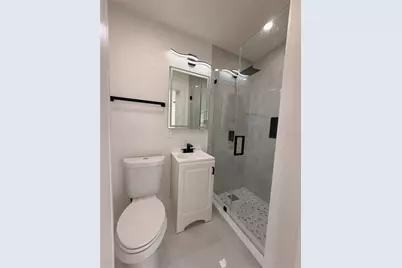 2405 21st Ave W, Bradenton, FL 34205 - Photo 17