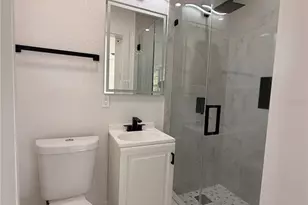 2405 21st Ave W, Bradenton, FL 34205 - Photo 17
