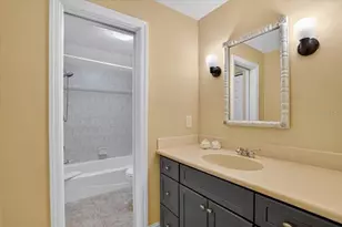 1007 Gulf Dr N, Bradenton Beach, FL 34217 - Photo 29