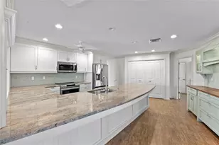 1252 Waterside Ln, Venice, FL 34285 - Photo 13