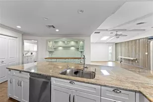 1252 Waterside Ln, Venice, FL 34285 - Photo 9