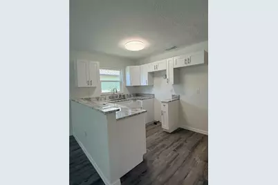 1013 6th Street E, Bradenton, FL 34208 - Photo 7