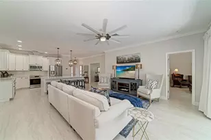 4500 Del Sol Blvd S, Sarasota, FL 34243 - Photo 11