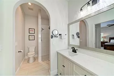 4500 Del Sol Boulevard S, Sarasota, FL 34243 - Photo 15
