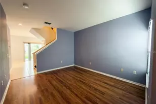 7669 Plantation Cir, University Park, FL 34201 - Photo 3
