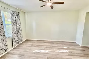 8059 Limestone Ln, Sarasota, FL 34233 - Photo 9