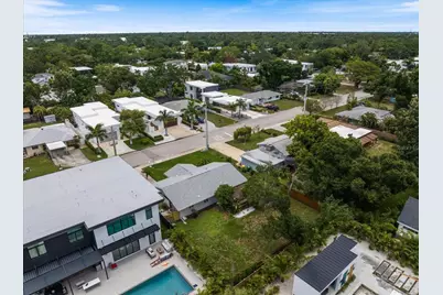 2126 Hyde Park Street, Sarasota, FL 34239 - Photo 3