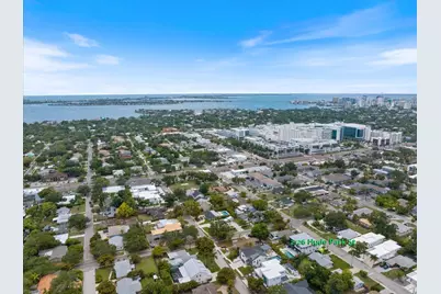 2126 Hyde Park Street, Sarasota, FL 34239 - Photo 9