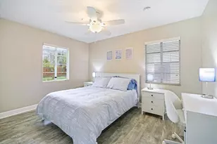 2126 Hyde Park St, Sarasota, FL 34239 - Photo 29