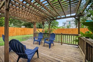 2126 Hyde Park St, Sarasota, FL 34239 - Photo 37