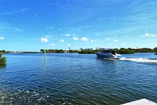 1300 N Portofino Dr, Sarasota, FL 34242 - Photo 33