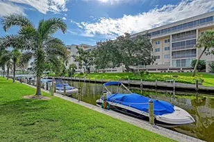 1300 N Portofino Dr, Sarasota, FL 34242 - Photo 27