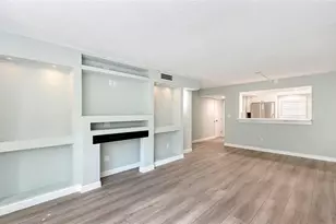1300 N Portofino Dr, Sarasota, FL 34242 - Photo 9