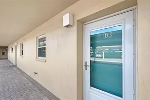 1300 N Portofino Dr, Sarasota, FL 34242 - Photo 9