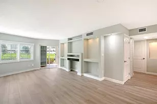 1300 N Portofino Dr, Sarasota, FL 34242 - Photo 11