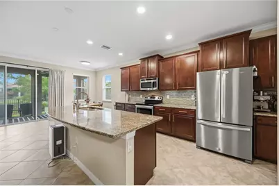 5516 Cartagena Drive, Sarasota, FL 34233 - Photo 9