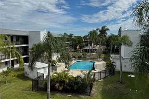 4050 4th St N, Saint Petersburg, FL 33703 - Photo 1
