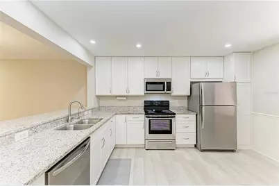 813 Spring Lakes Boulevard, Bradenton, FL 34210 - Photo 15