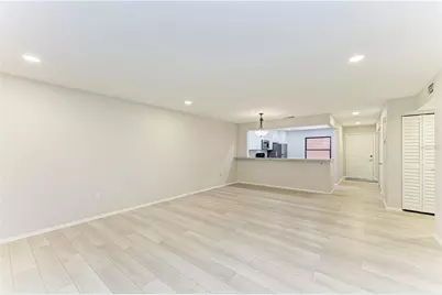 813 Spring Lakes Boulevard, Bradenton, FL 34210 - Photo 29