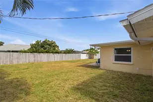 1786 Coconut Dr, Venice, FL 34293 - Photo 37