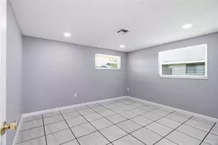 1786 Coconut Dr, Venice, FL 34293 - Photo 13