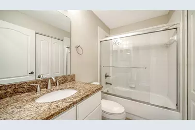 8735 Olde Hickory Avenue #8105, Sarasota, FL 34238 - Photo 17