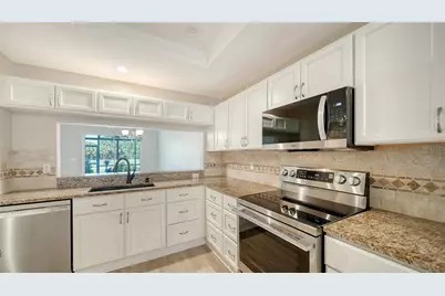 8735 Olde Hickory Avenue #8105, Sarasota, FL 34238 - Photo 5