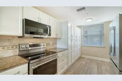 8735 Olde Hickory Avenue #8105, Sarasota, FL 34238 - Photo 7