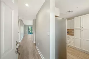 8735 Olde Hickory Ave, Sarasota, FL 34238 - Photo 3