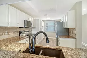 8735 Olde Hickory Ave, Sarasota, FL 34238 - Photo 9