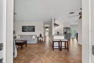 2350 Loma Linda St, Sarasota, FL 34239 - Photo 9